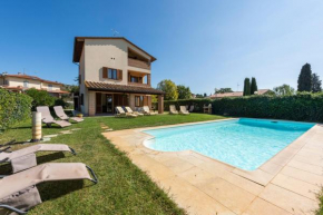 Villa Clemente by Mmega Lucignano